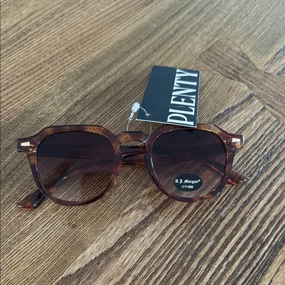 Plenty Tortoise Shell Sunglasses - Picture 1 of 4